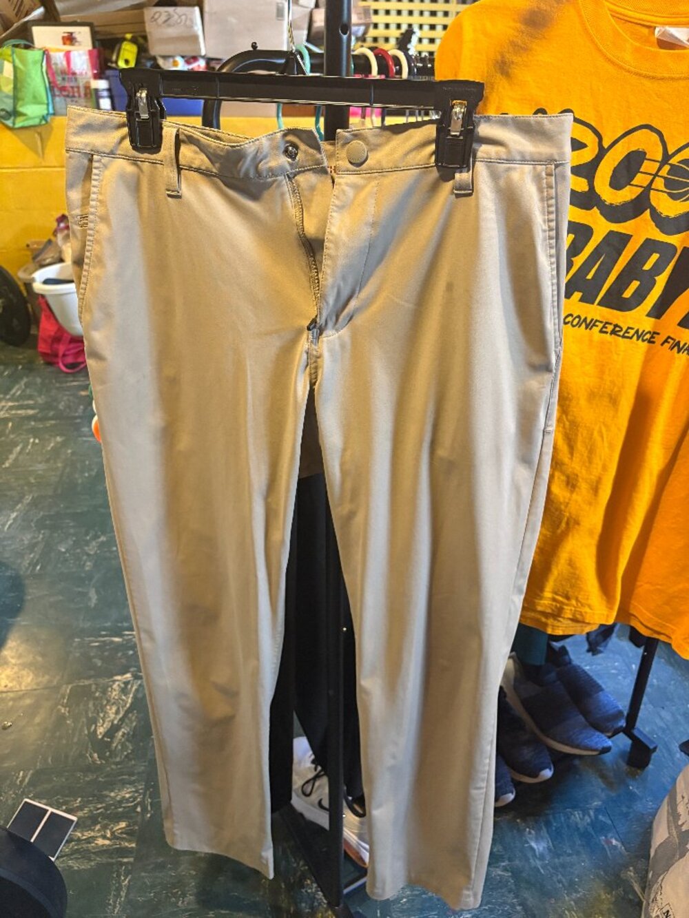 Rhone Commuter Khaki Pants 32 Waist